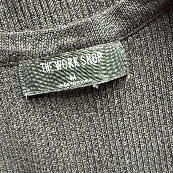 Ribbed Cropped Button Tank - Picture 3 of 3